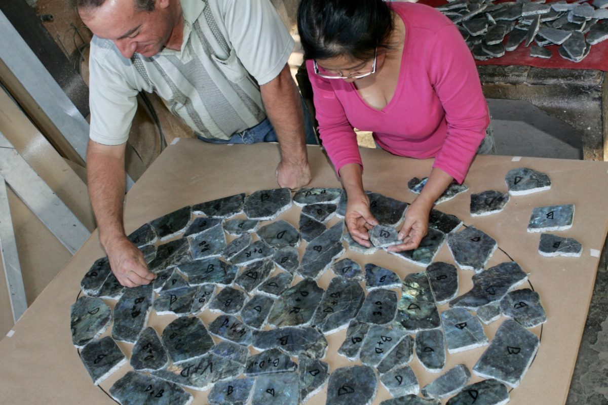 Crafting of a labradorite table