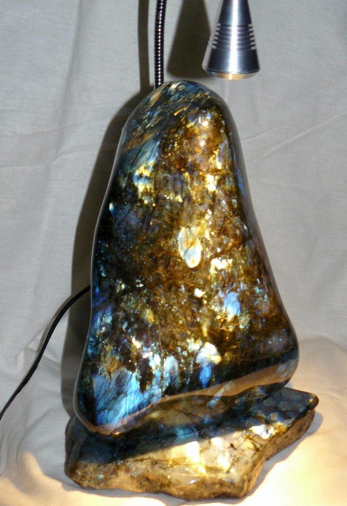 Lampe en labradorite