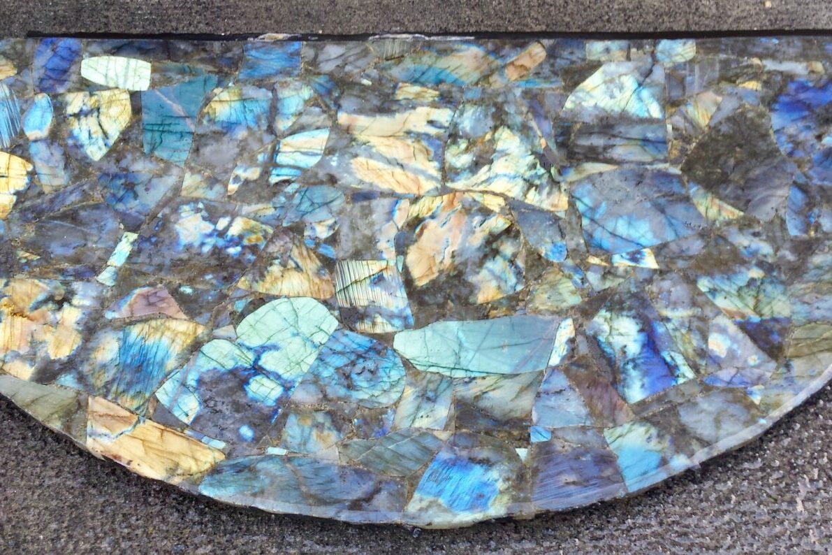 Plateau de table en pierre Labradorite