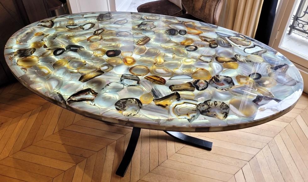 table en pierre naturelle rétro-éclairée agate